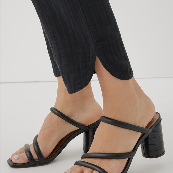 Pact Coastal Double Gauze Tapered Pull-On Pant - Picture 4 of 7